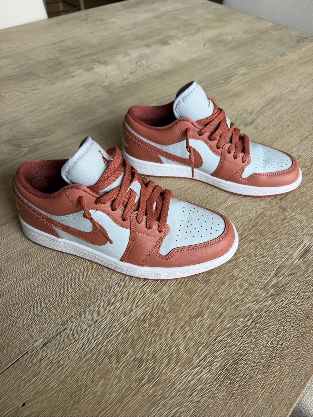 Nike low top